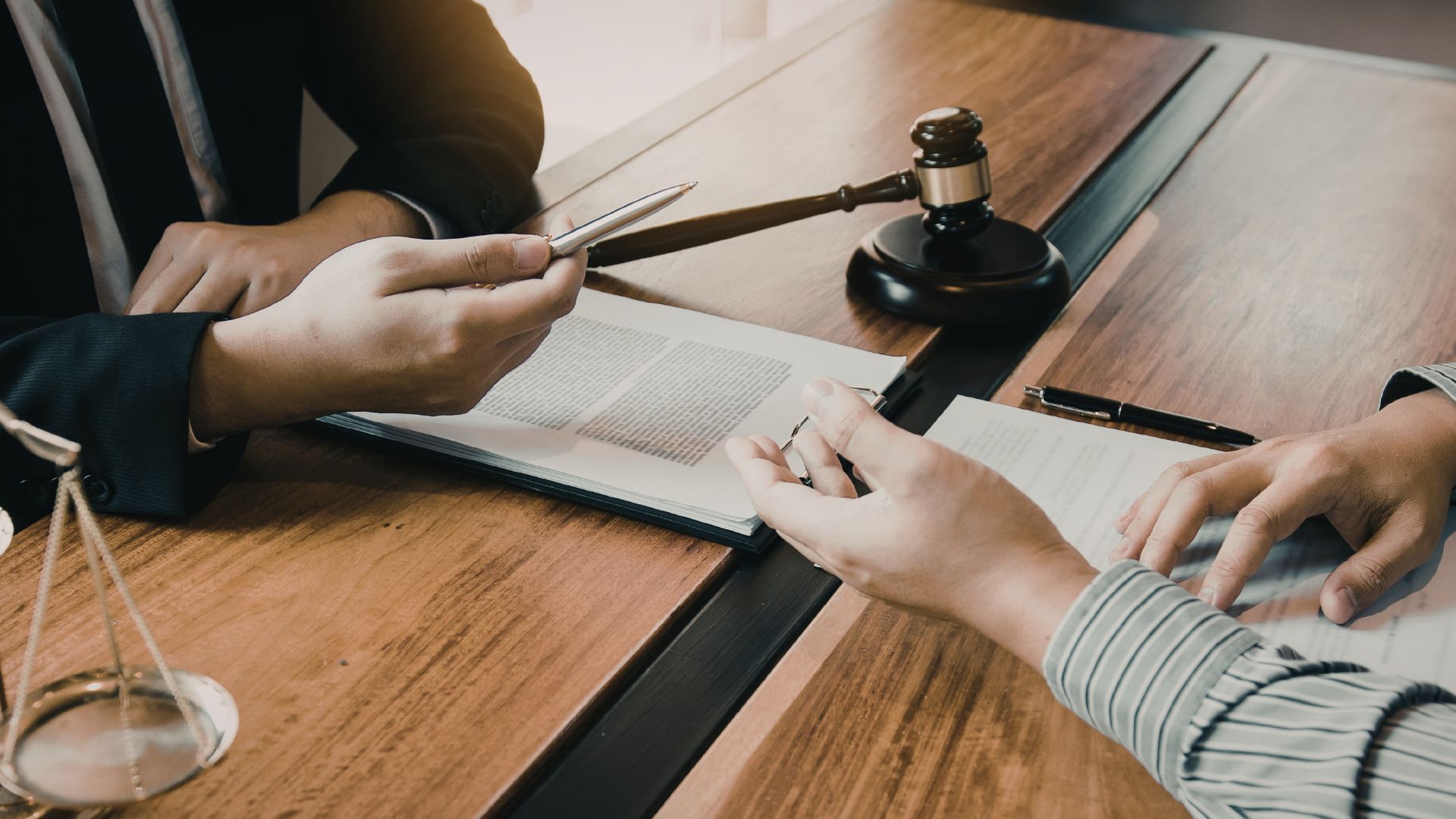 Why Boise Residents Choose Goldberg & Loren for Semi-Truck Claims in Idaho